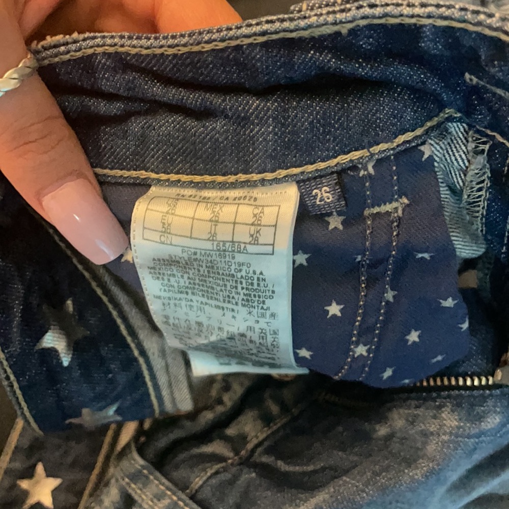 GUESS shorts - Picture 3 of 4